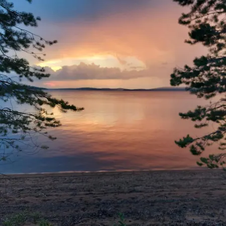 Blue Moment At The Arctic Circle- Forest, Beach, Activities 木屋